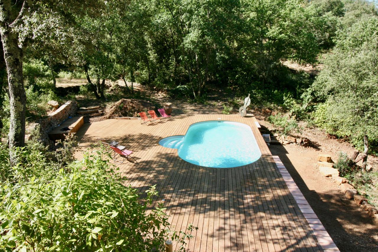 Piscine et Terrasse